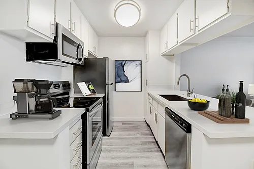 Zelzah Court Photo 1