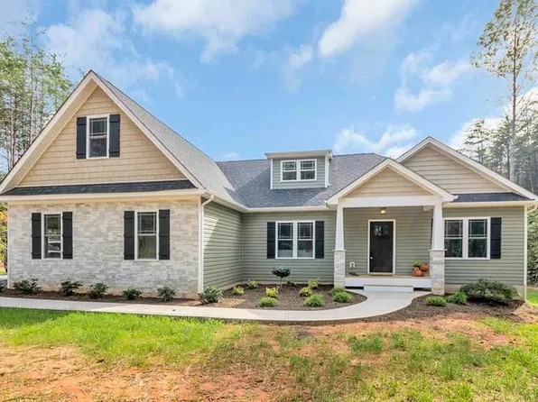 Rolling Oaks Dr, Fishersville, VA 22939