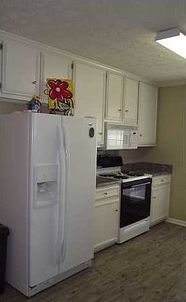 5th image of 241 Primrose Dr