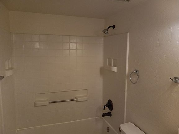5th image of 455 W Kelso St