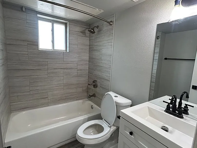 4912 Gaston Ave — Photo 24