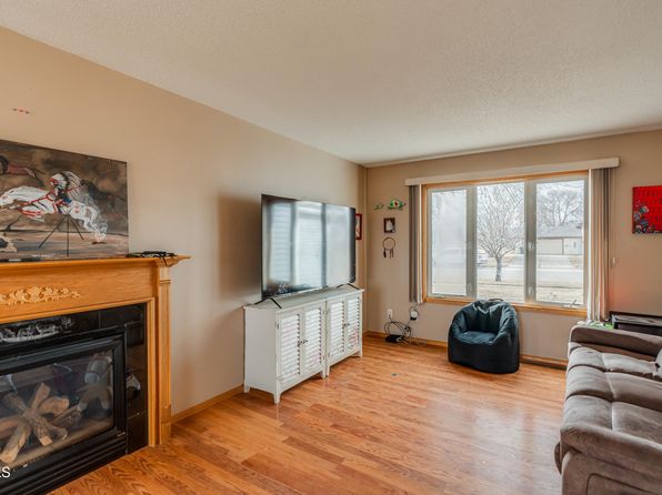 bismarck-north-dakota-78399991 picture