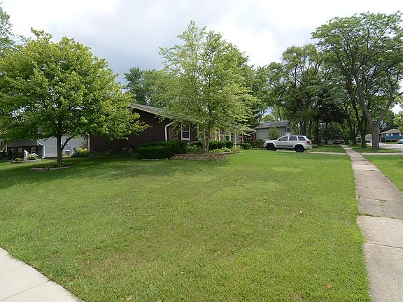 2nd image of 1612 Norwell Ln