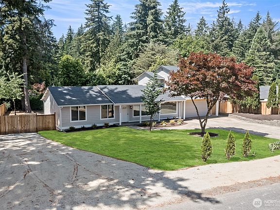 2nd image of 13904 97th Avenue NW