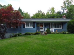 781 Yellow Mills Rd, Shortsville, NY 14548