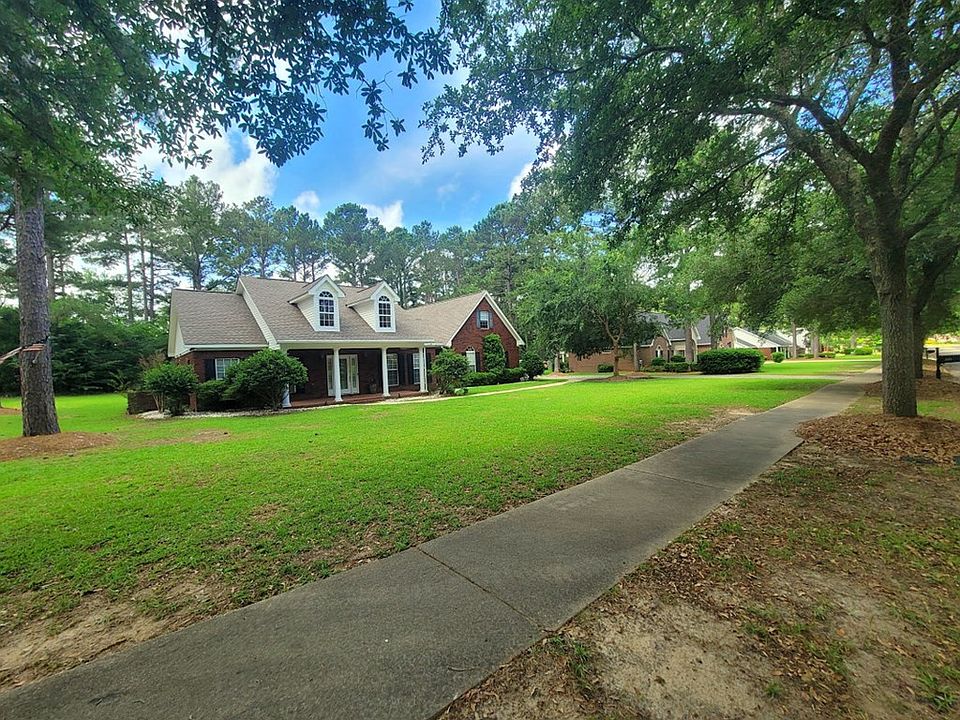 2nd image of 105 Glenfinnan Way