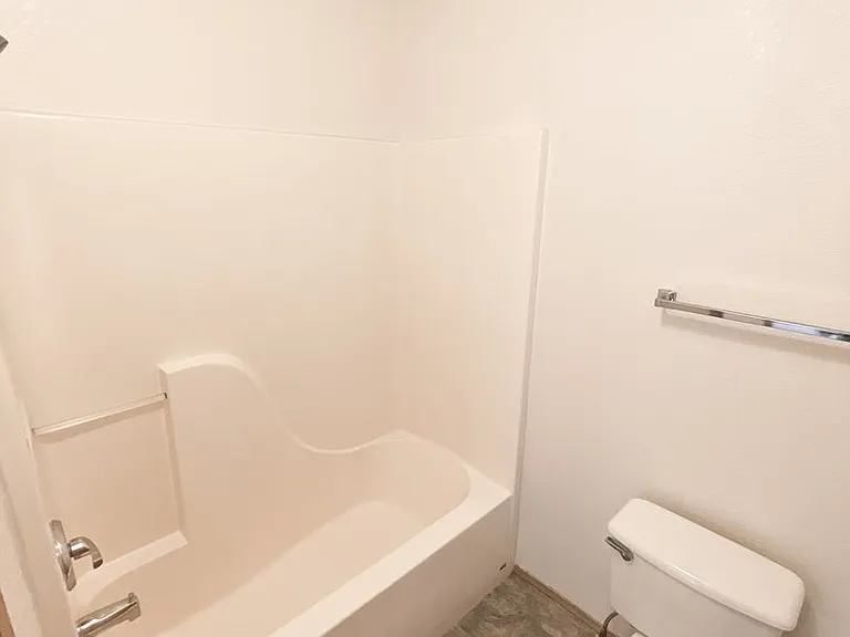5416 N Hills Dr — Photo 15