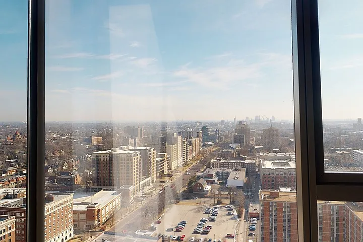 One Hundred Above the Park — Photo 184