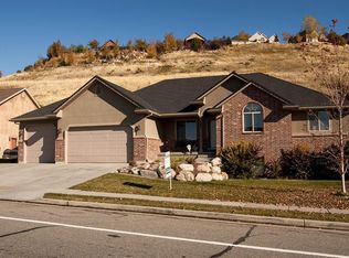 392 E Eagleridge Dr, North Salt Lake, UT 84054