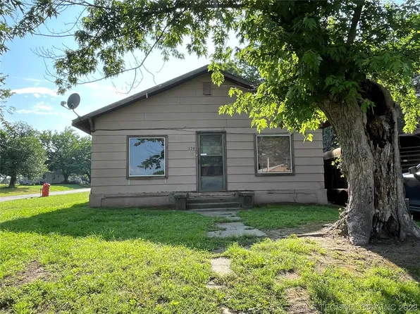 524 E Bdwy, Okemah, OK 74859