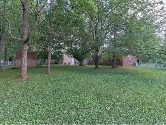 3rd image of 607 Olympia Pl