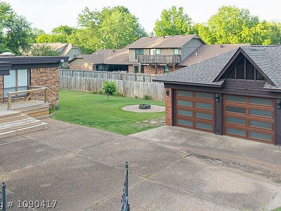 5th image of 11 Riverlyn Dr