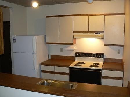 2nd image of 407 State St APT A