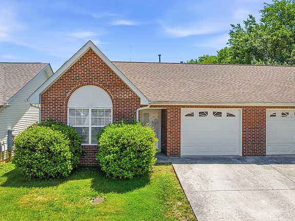 3rd image of 804 Garcia Way