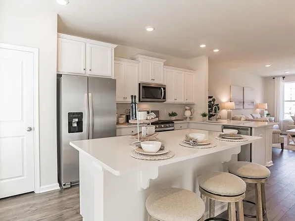 1093 Foster Dr, Glassboro, NJ 08028