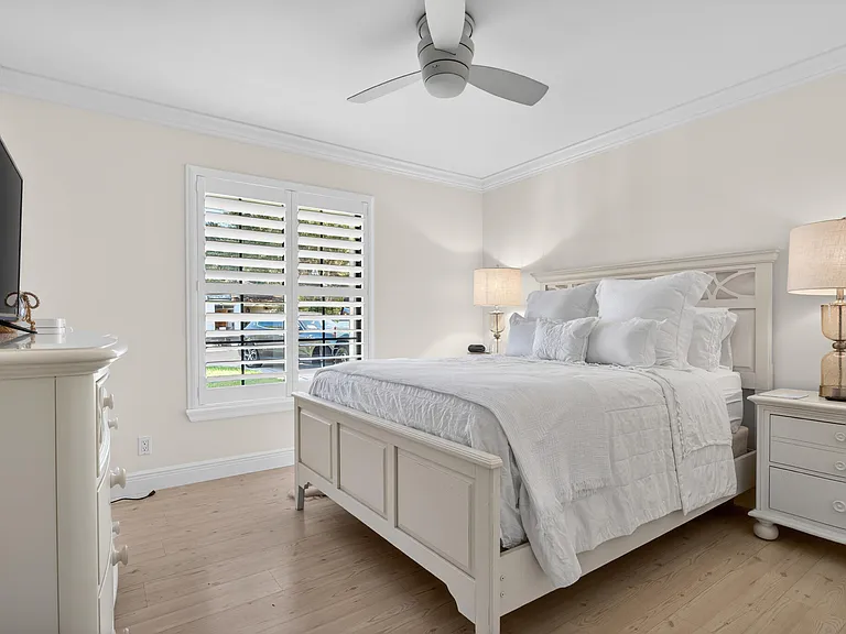 11340 Briarwood Pl — Photo 12