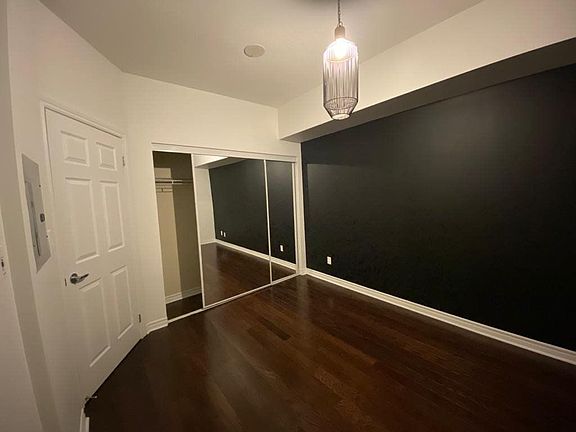 4th image of 3504 Hurontario St #1208