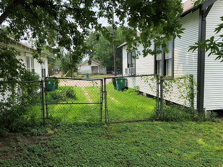 1132 W Cavalcade St — Photo 34