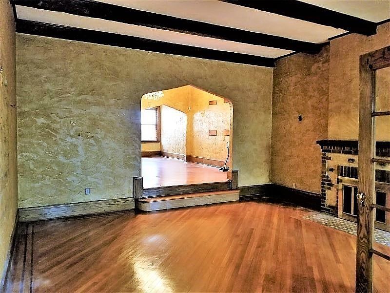 1st image of 116-26 Park Ln