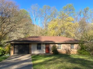 1090 Skylark Dr, Morrow, GA 30260