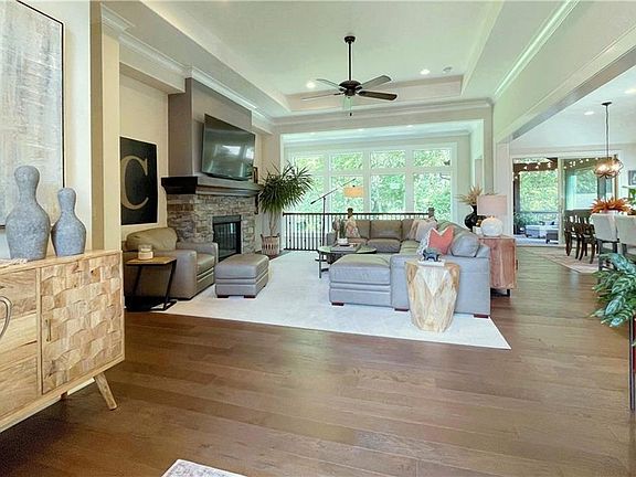 3rd image of 10408 W 132nd Pl