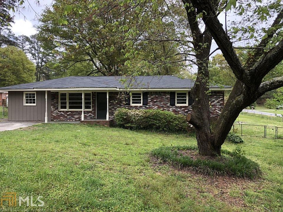 2nd image of 1541 Rose Cir SW