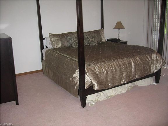 4th image of 6225 Hidden Creek Dr