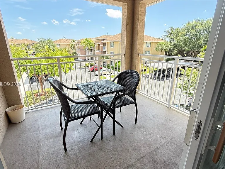 6458 Emerald Dunes Dr #303 — Photo 9