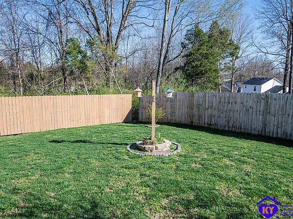 5th image of 105 Clair Ct