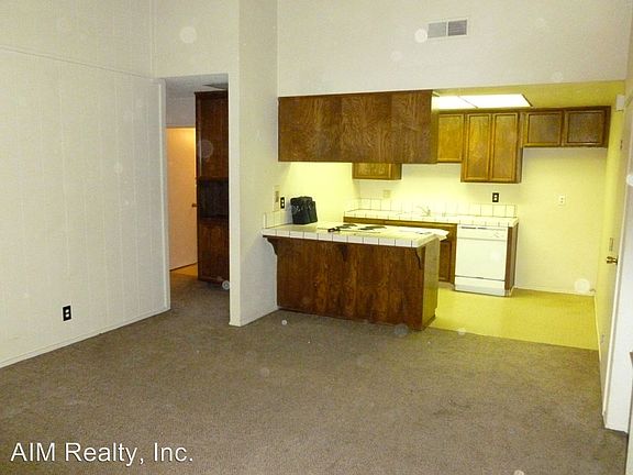 2nd image of 2806 S Whitney Blvd