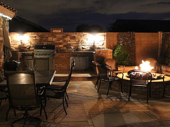 Built in gas BBQ & Fire Pit