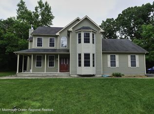 781 Monmouth Rd, Cream Ridge, NJ 08514