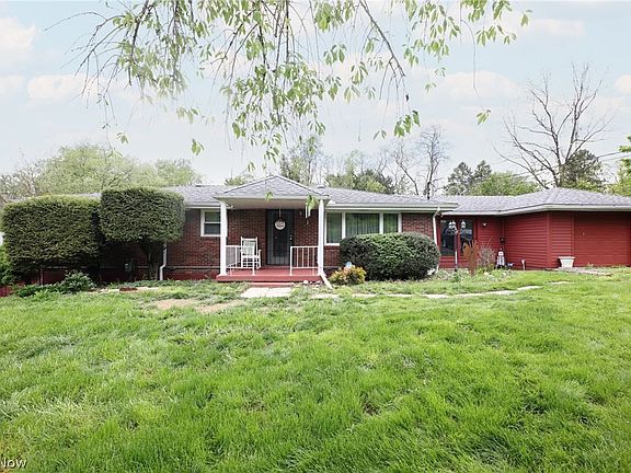 2nd image of 120 Bonnie Beth Dr