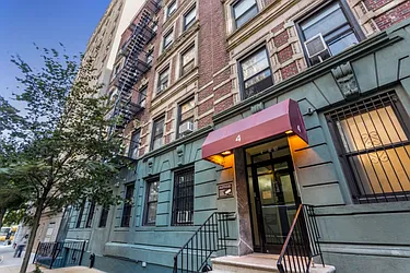 4 West 101st Street in Manhattan Valley