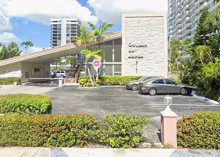 2001 S Ocean Dr #13 — Photo 1