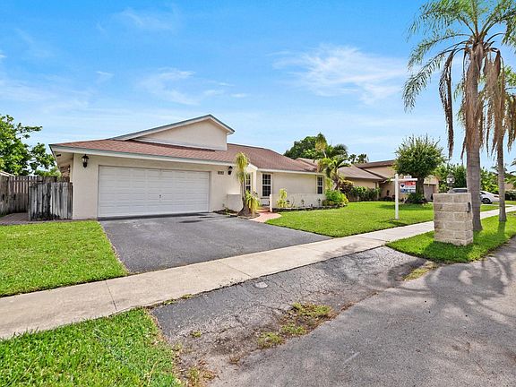 2nd image of 8541 NW 47th Court