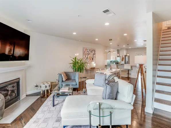 3922 Gilbert Ave APT 214, Dallas, TX 75219