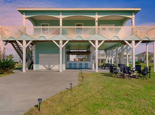 986 Bahama Dr, Crystal Beach, TX 77650