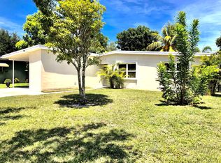 764 Hibiscus Dr, Royal Palm Beach, FL 33411