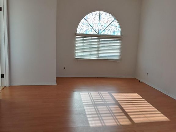 2nd image of 23530 Arlington Ave APT D
