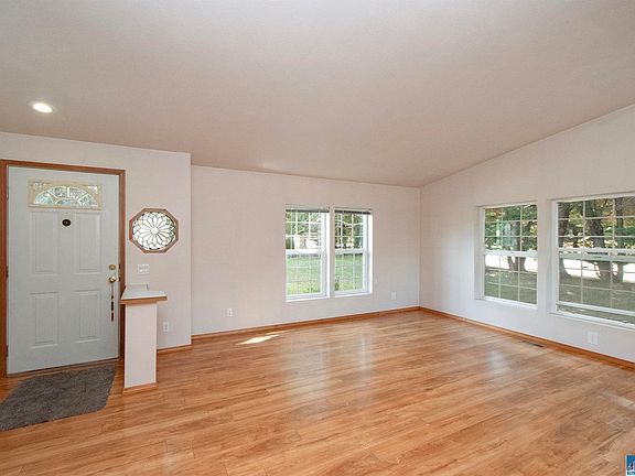 4th image of 562 Holgerson Rd