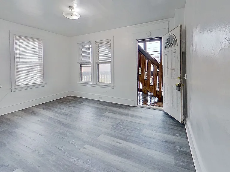 31 E High St #2 — Photo 2
