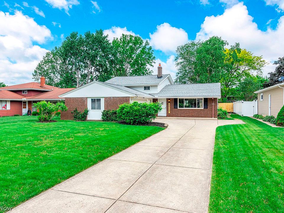 1st image of 24732 Mitchell Dr