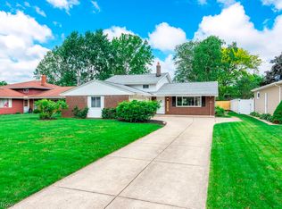 24732 Mitchell Dr, North Olmsted, OH 44070