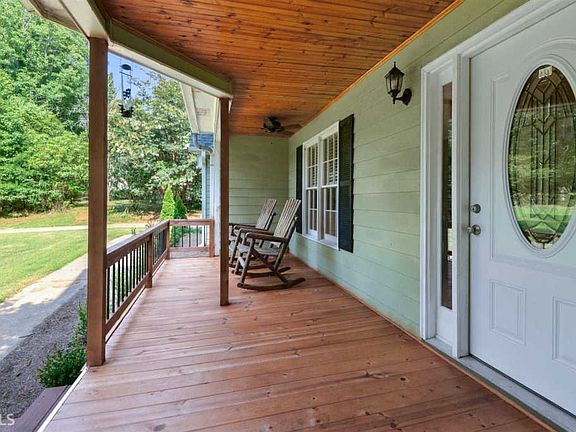 4th image of 145 Winter Valley Ct