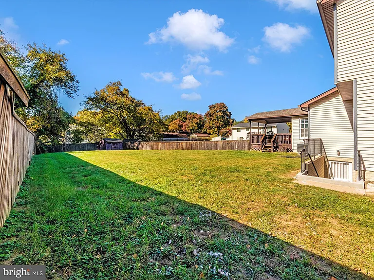 408 Willow Hill Ct — Photo 25