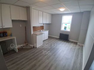 411 Simpson St APT 6, Thunder Bay, ON P7C 3J1
