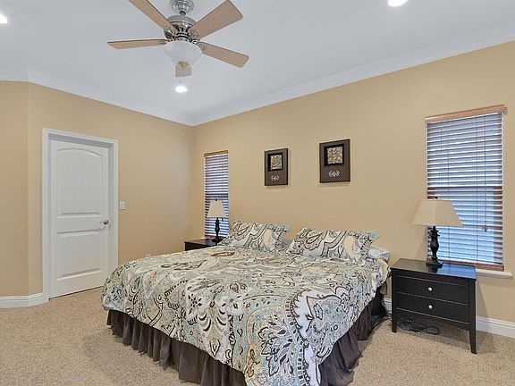 2nd image of 1559 Bay Dr