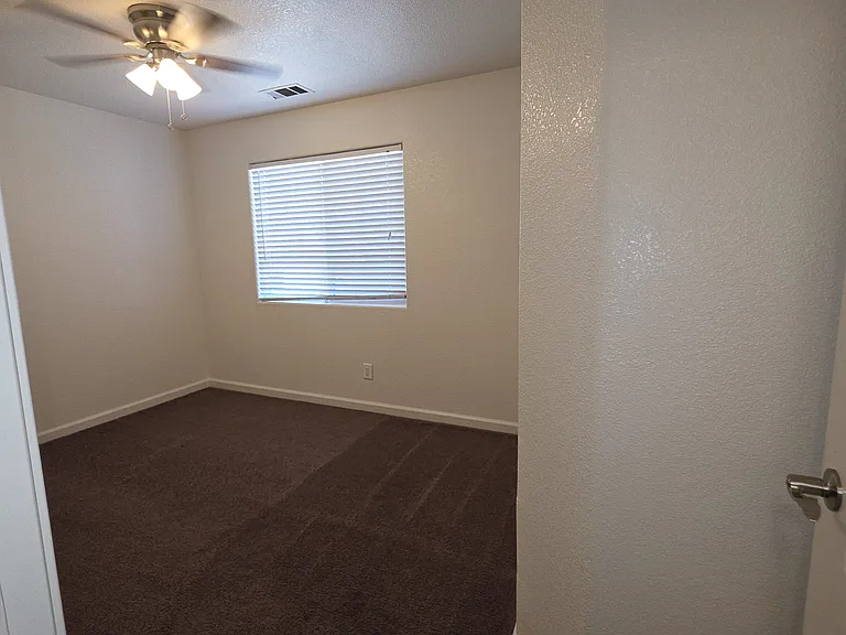 3212 Kay St #B — Photo 14