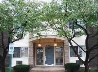8808 N Leslie Ln #103C, Des Plaines, IL 60016